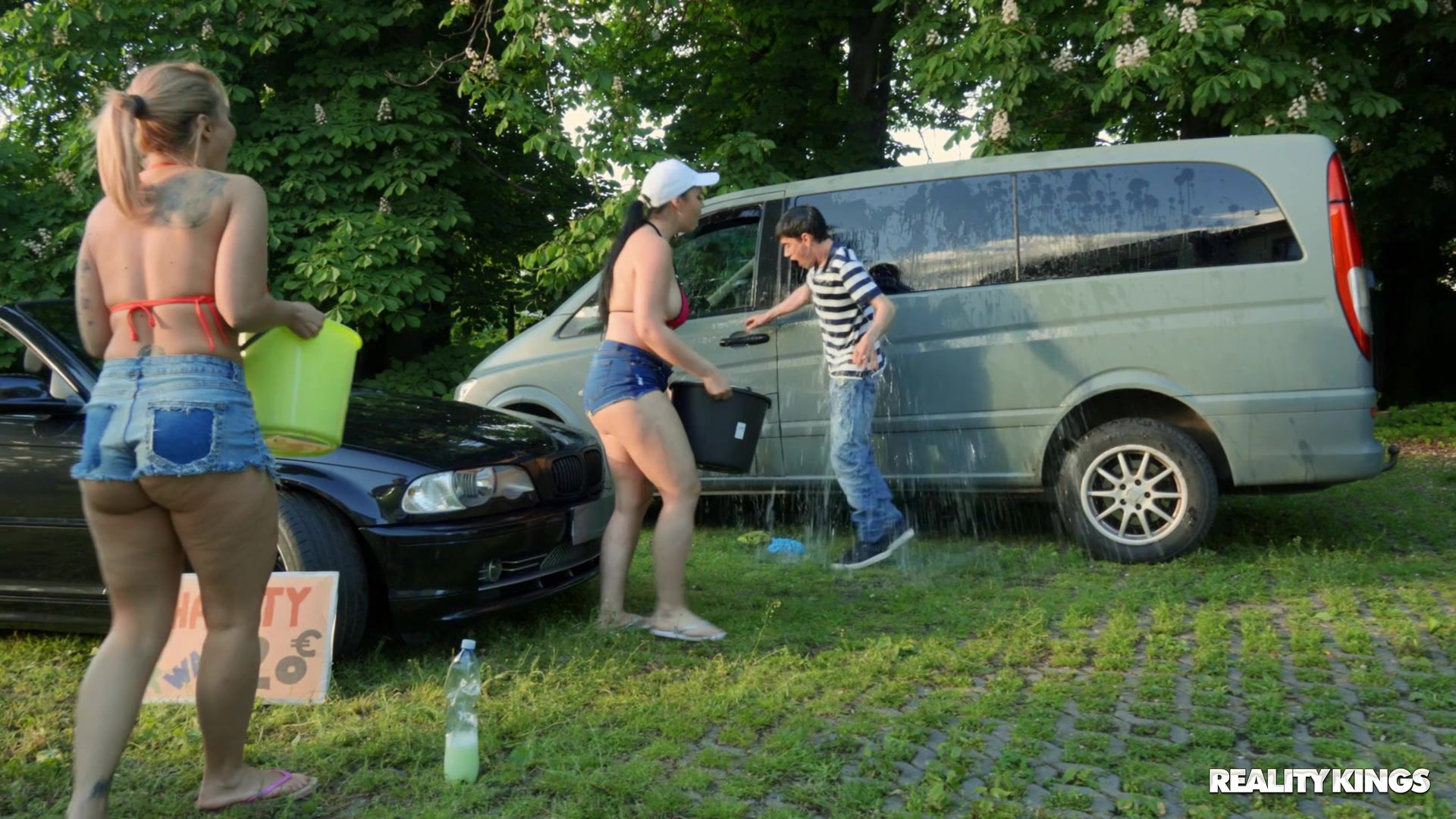 Full Service Car Wash