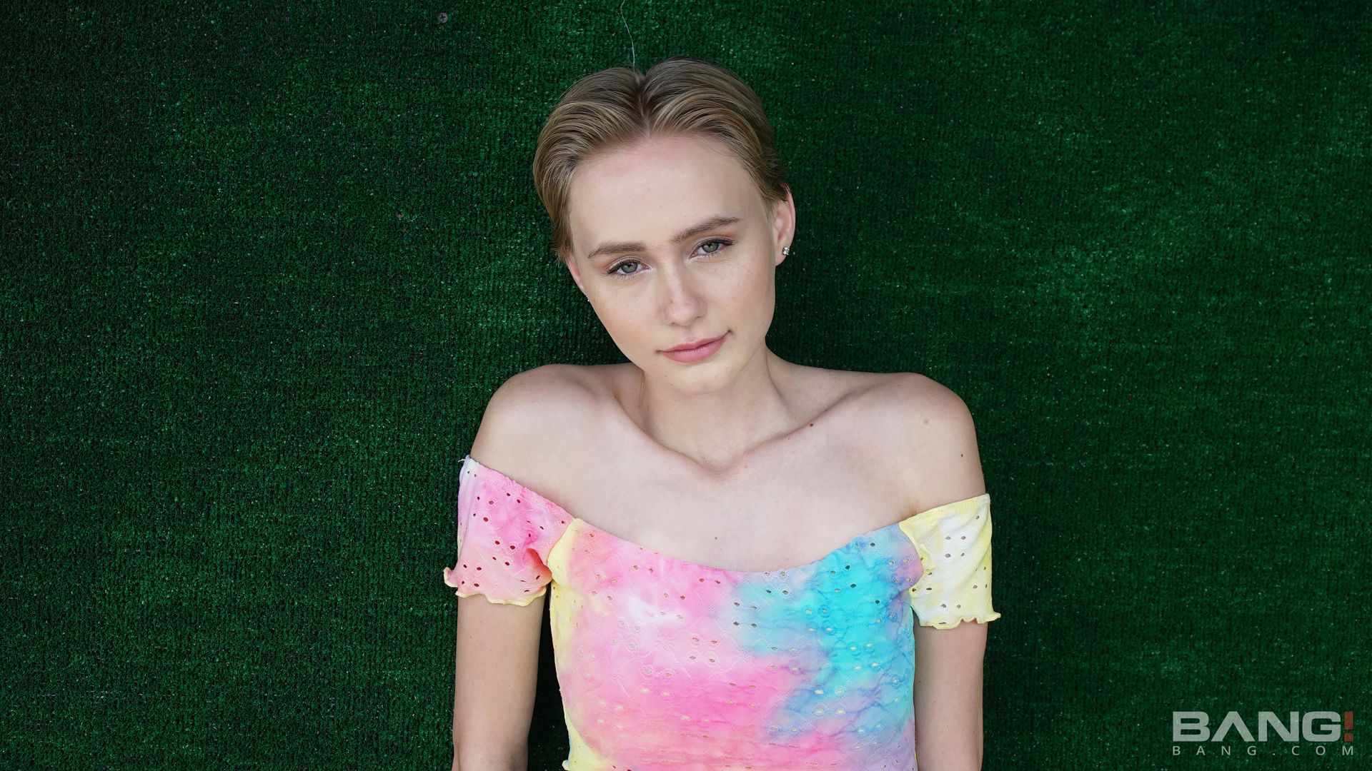 Alicia Williams Plays In The Sprinklers In A White T-Shirt