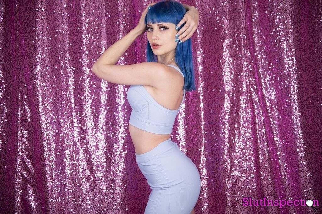 Mind-Blowing Slut Jewelz Blu