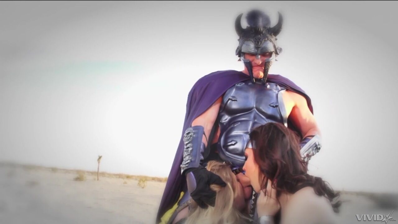 Wonder Woman XXX - Scene 3