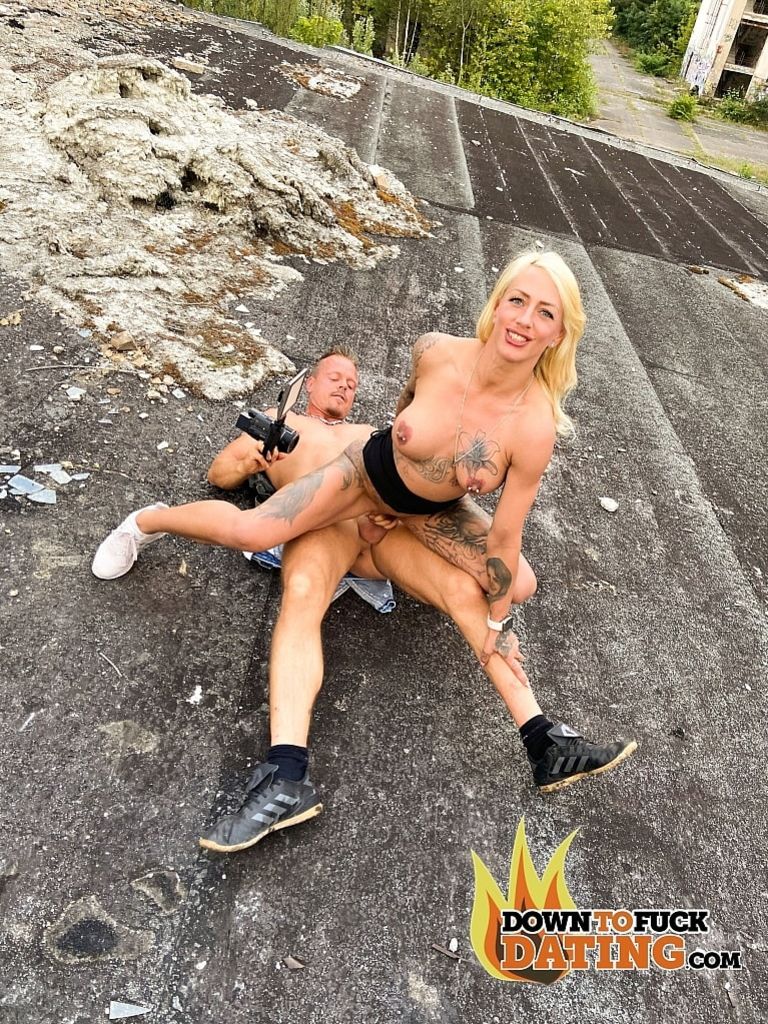 Harleen Van Hynten: Rooftop Hookup