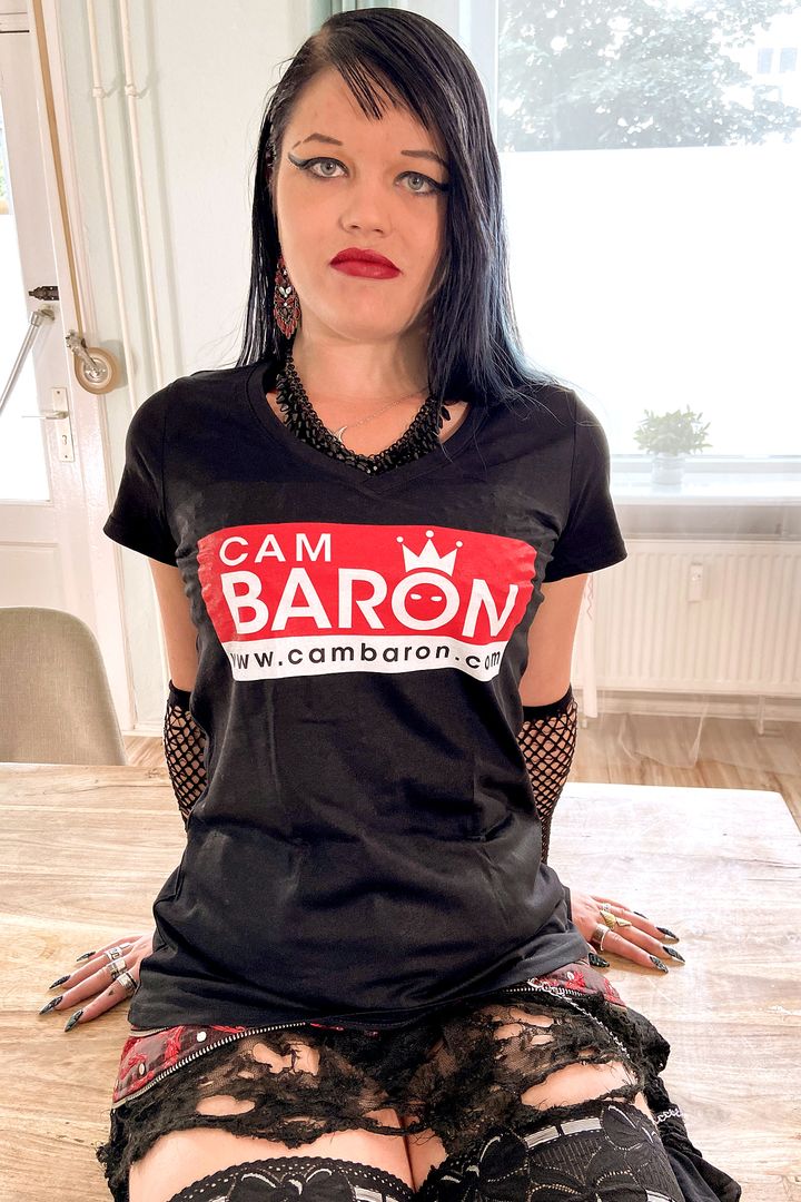 The Cambaron Dicks Down Filthy Goth Teen Doreen!