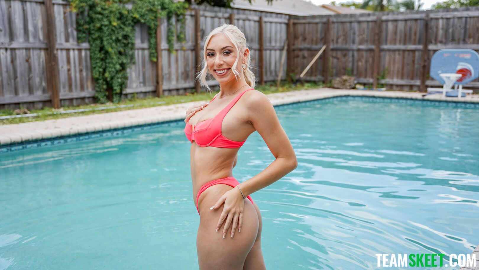 Busty Bombshell, Poolside