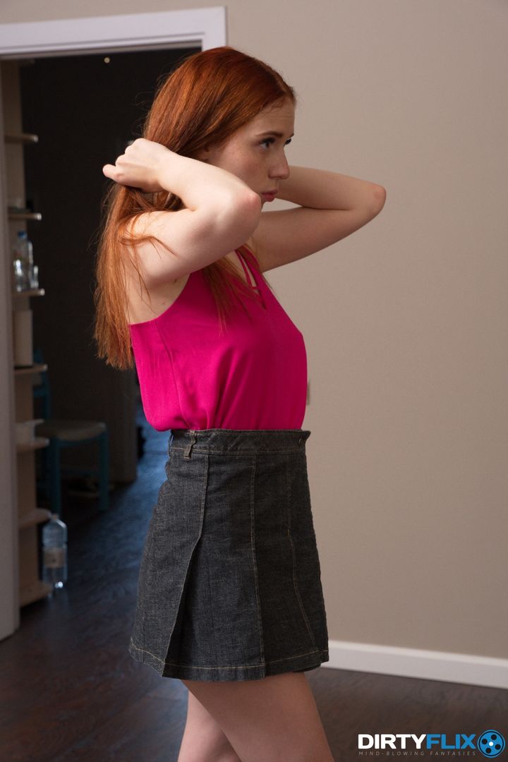 Hard fuck with nubile redhead