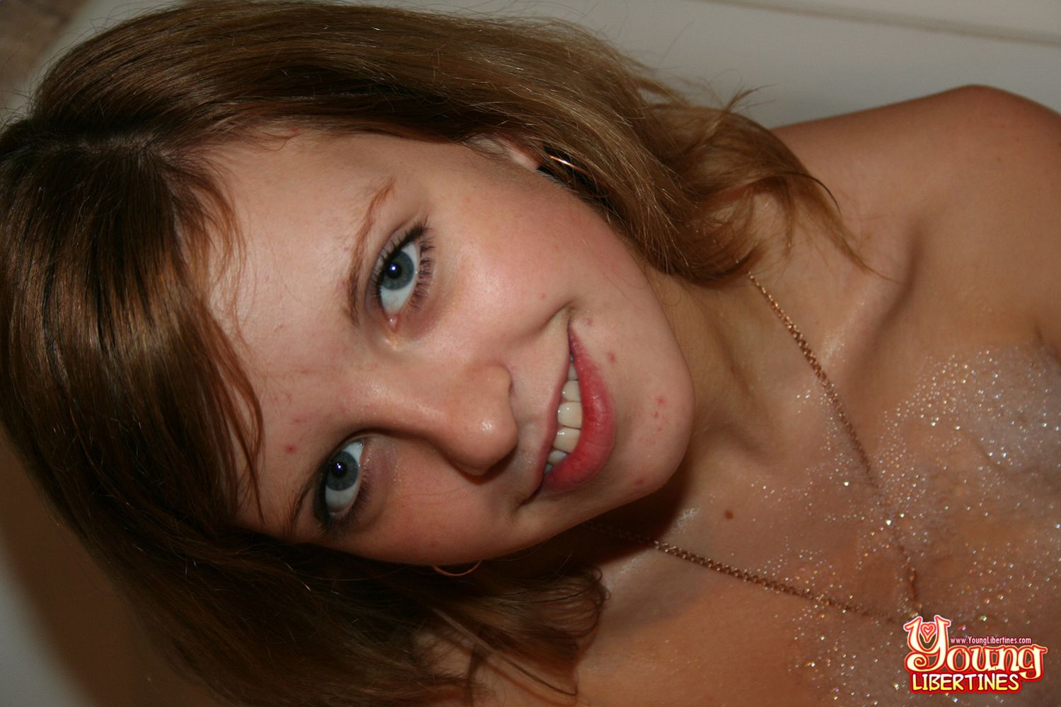 HOT SOAPY BATH PERFECT FOR SEX