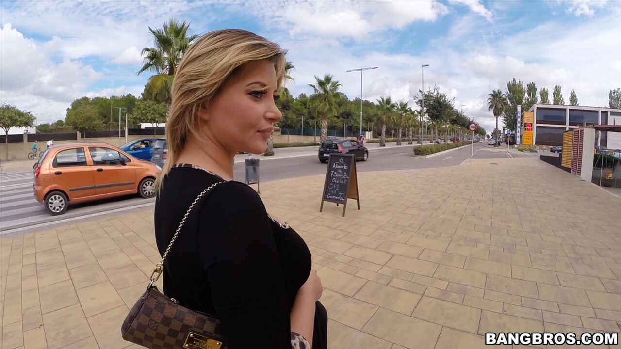 Russian Babe Takes A Public Anal Pounding