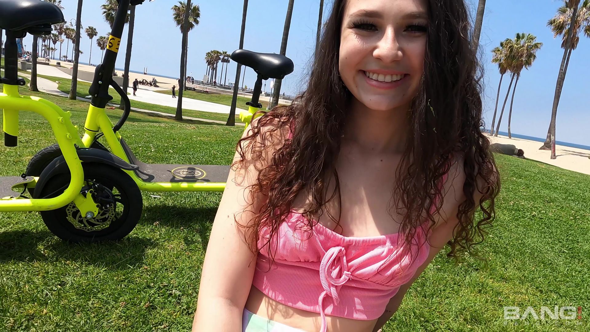Liz Jordan Wears A G String Under Her Miniskirt And Flashes In Public