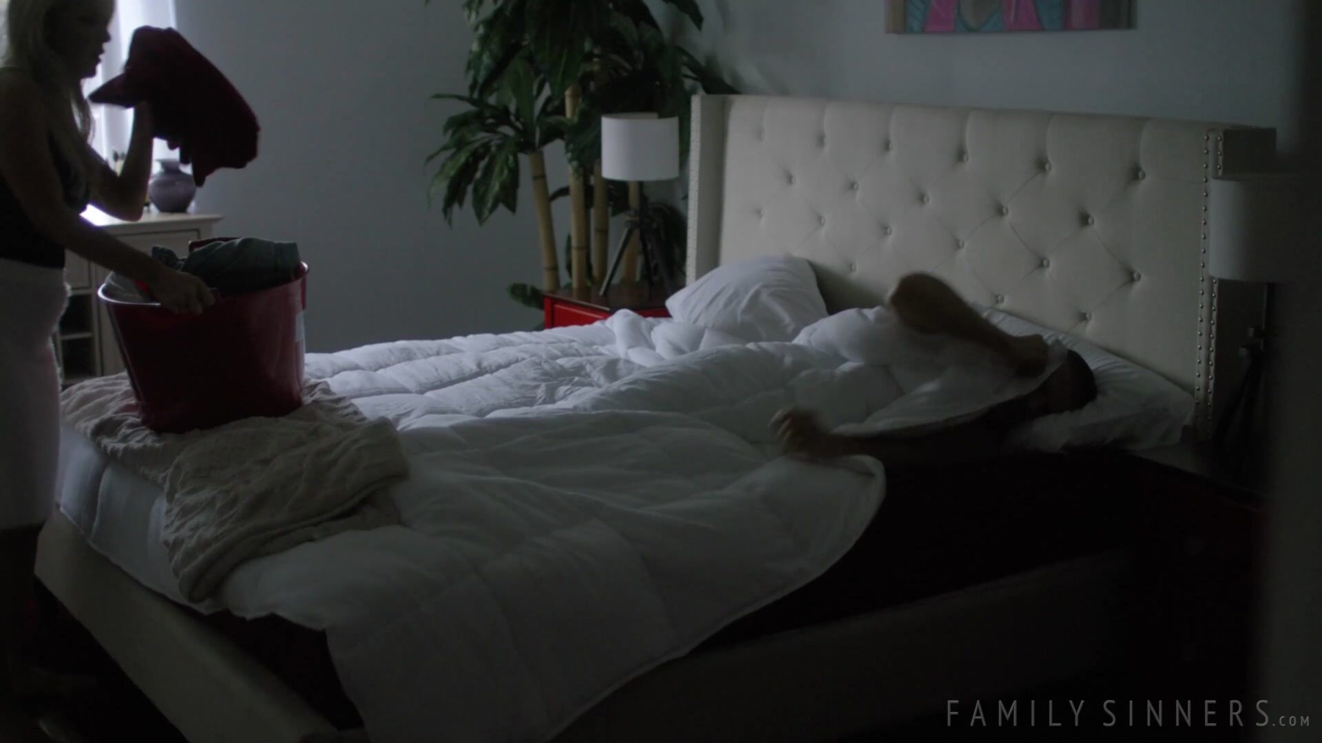 Mixed Family 4 Scene 4