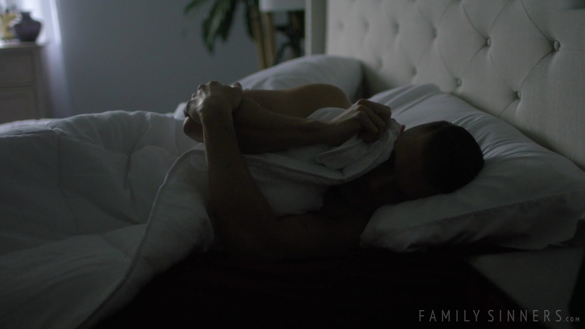 Mixed Family 4 Scene 4