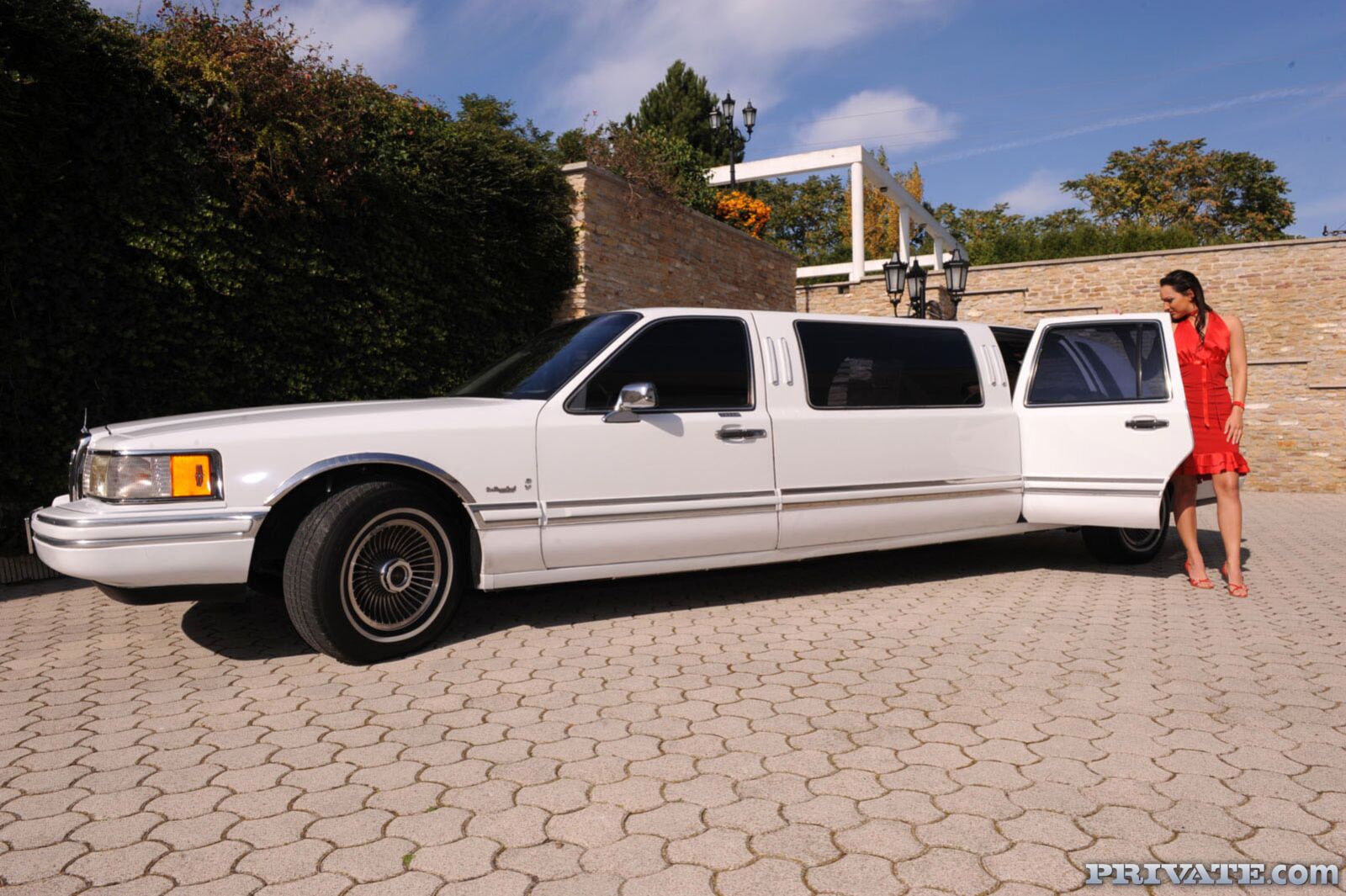 Aleska Diamond and Sabrina Sweet, Anal Threesome in the Limousine