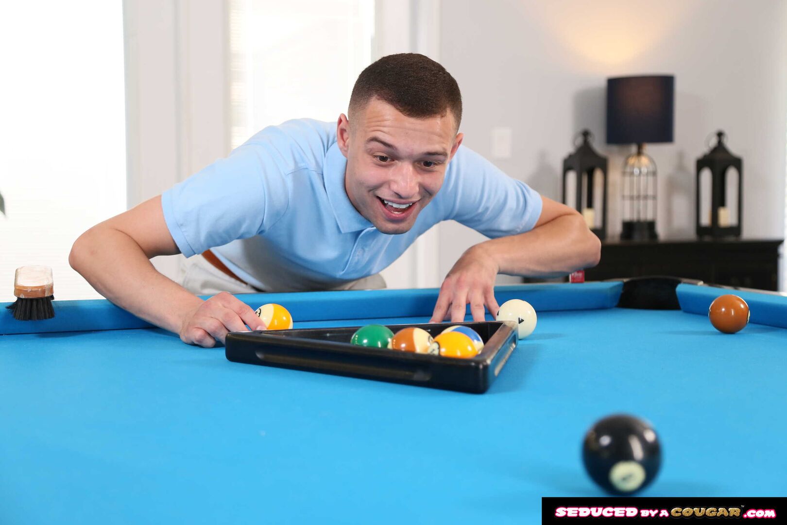 Hot blonde MILF Kenzi Foxx hustle's the pool table cleaner into fucking her wet pussy