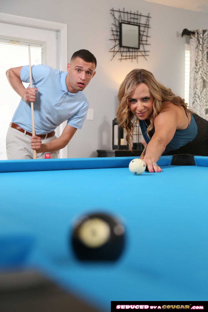 Hot blonde MILF Kenzi Foxx hustle's the pool table cleaner into fucking her wet pussy