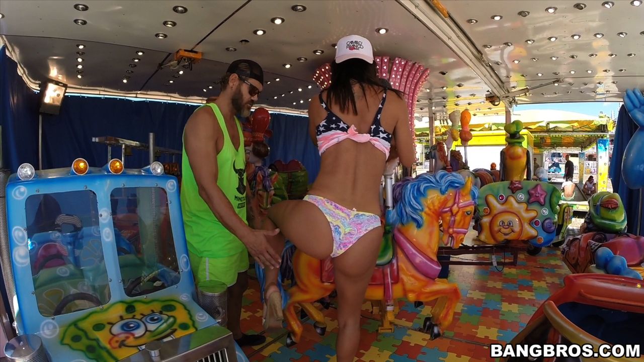 Franceska Jaimes attends the Carnival!