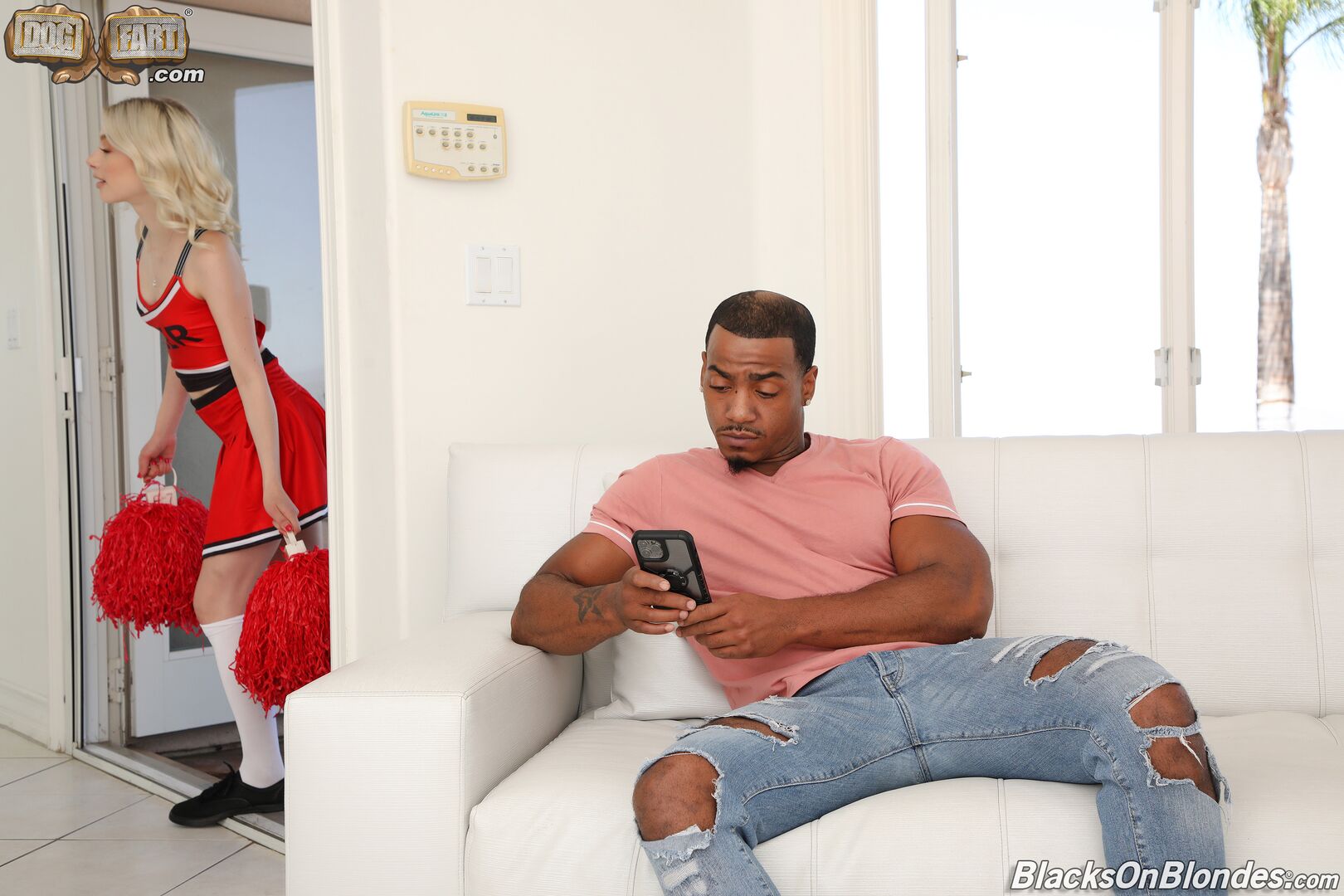 Scarlett Hampton-BlacksOnBlondes