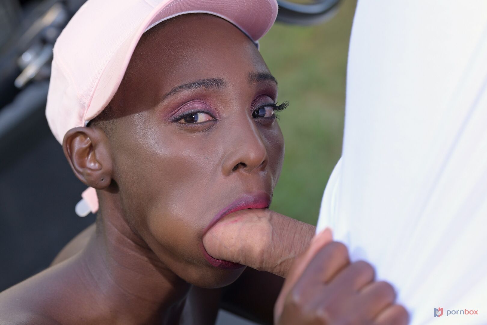 Horny Black Slut Zaawaadi Gives Her Asshole to Golf Coach in Broad Daylight GP2027