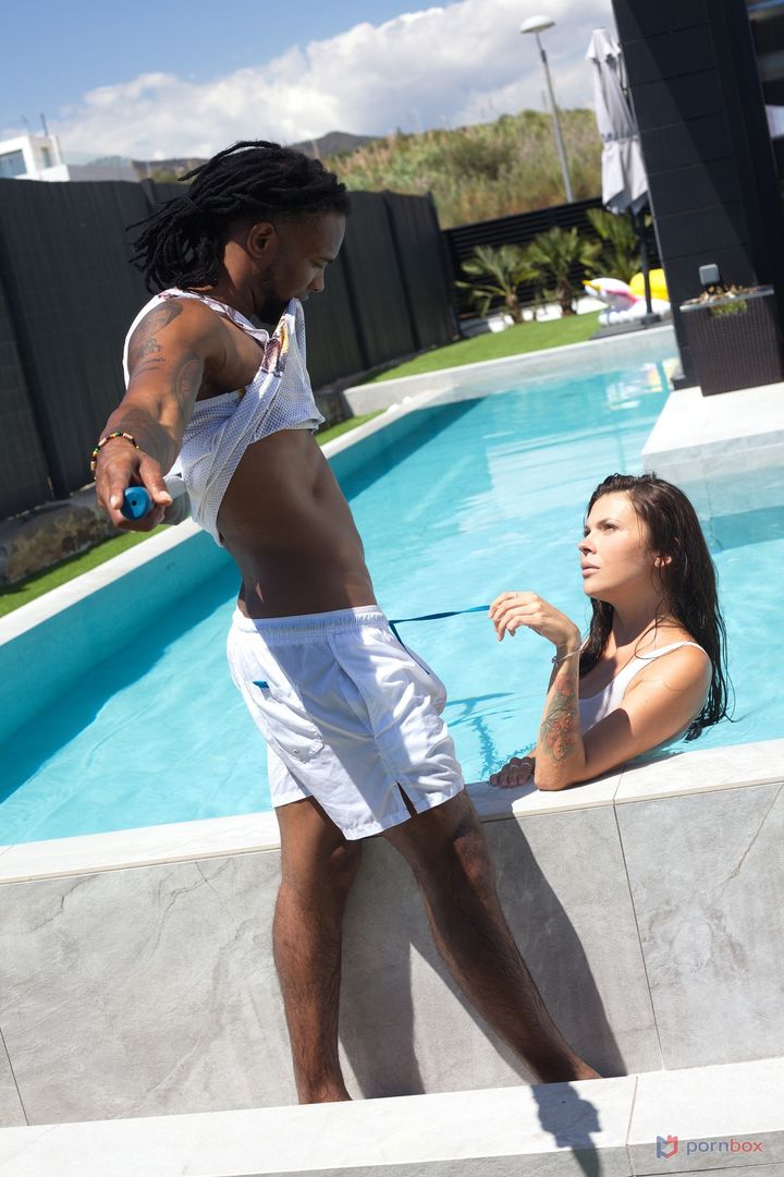 Cuck Husband DPs Horny Slut Wife with Pool Cleaner in Interracial Threesome GP2037