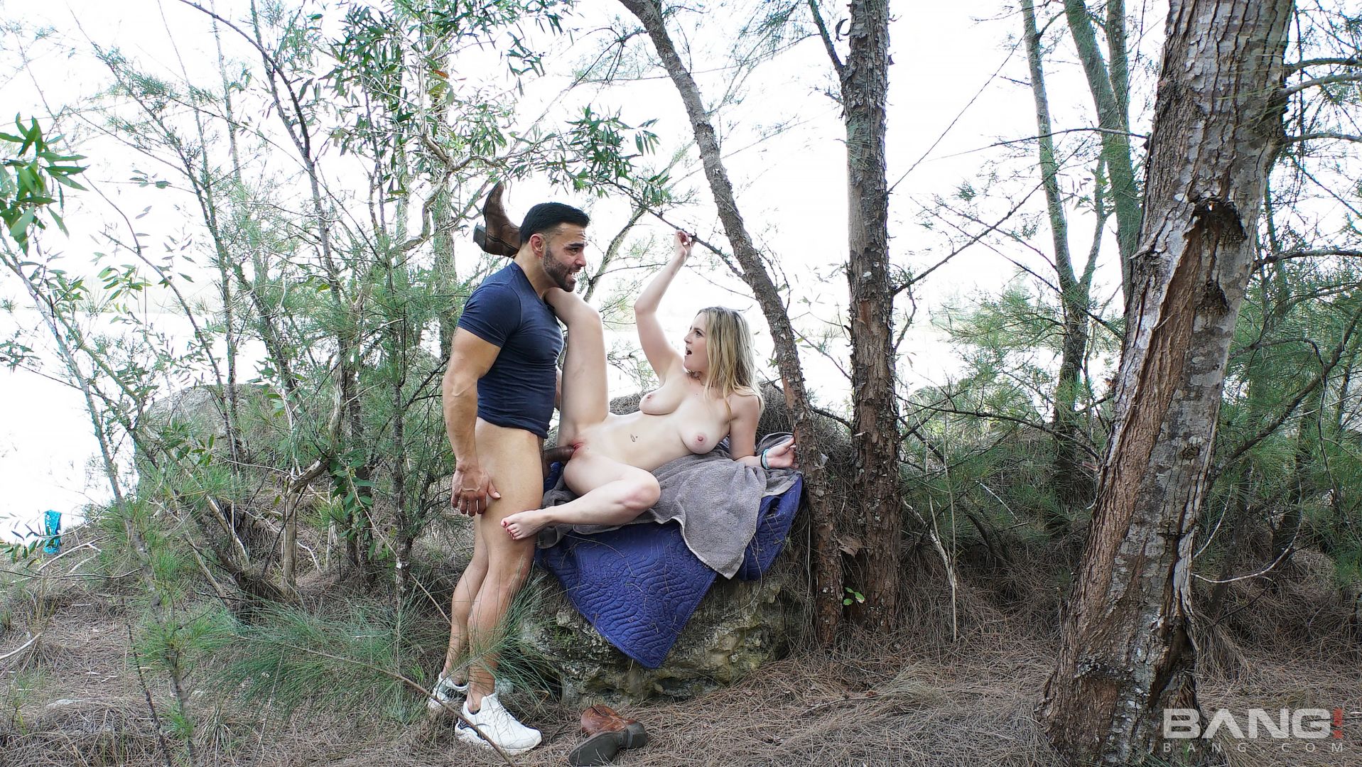 Kara Lee Gets Double Teamed At The Public Park!