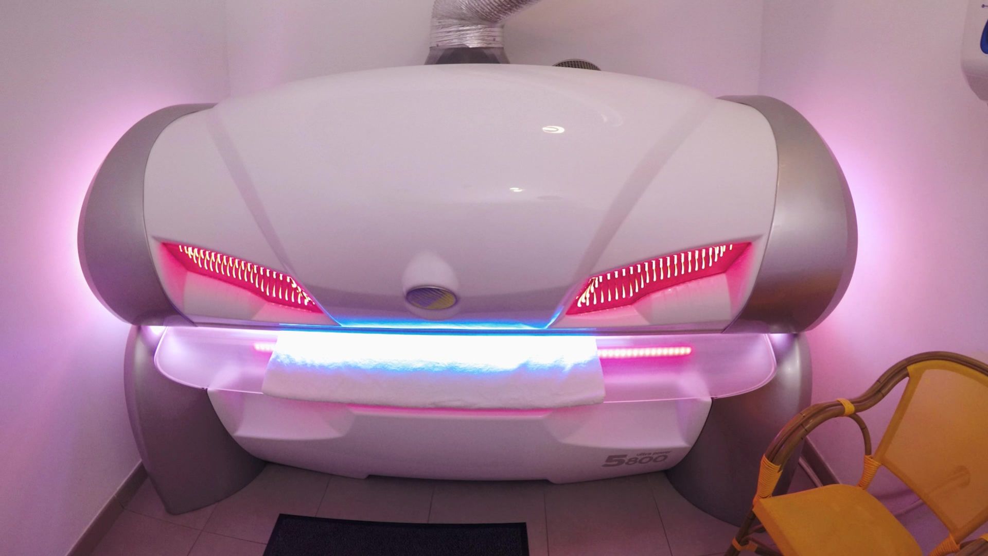 Tanning Bed Fuck