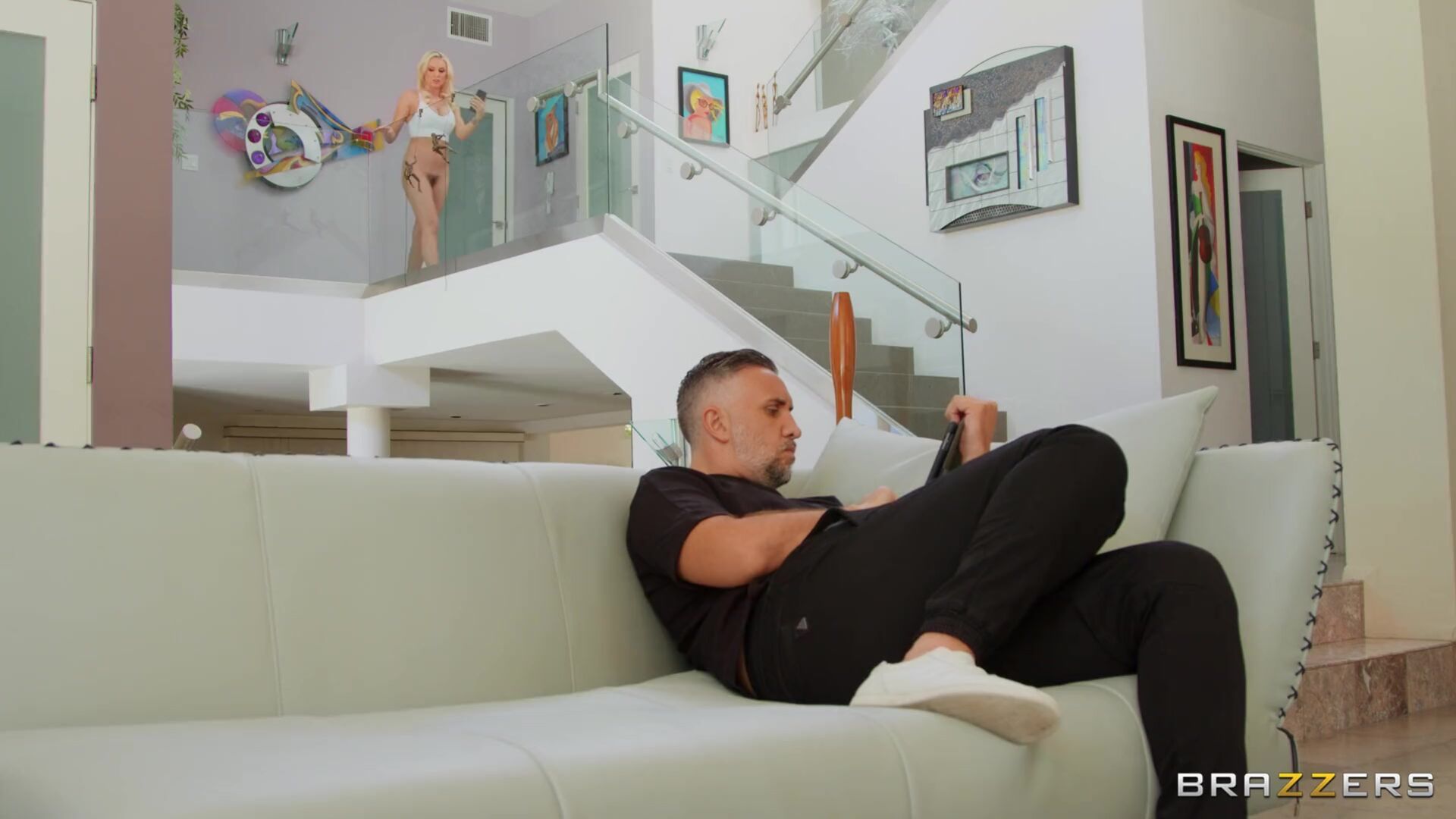 Bare Butt for his Big Screen