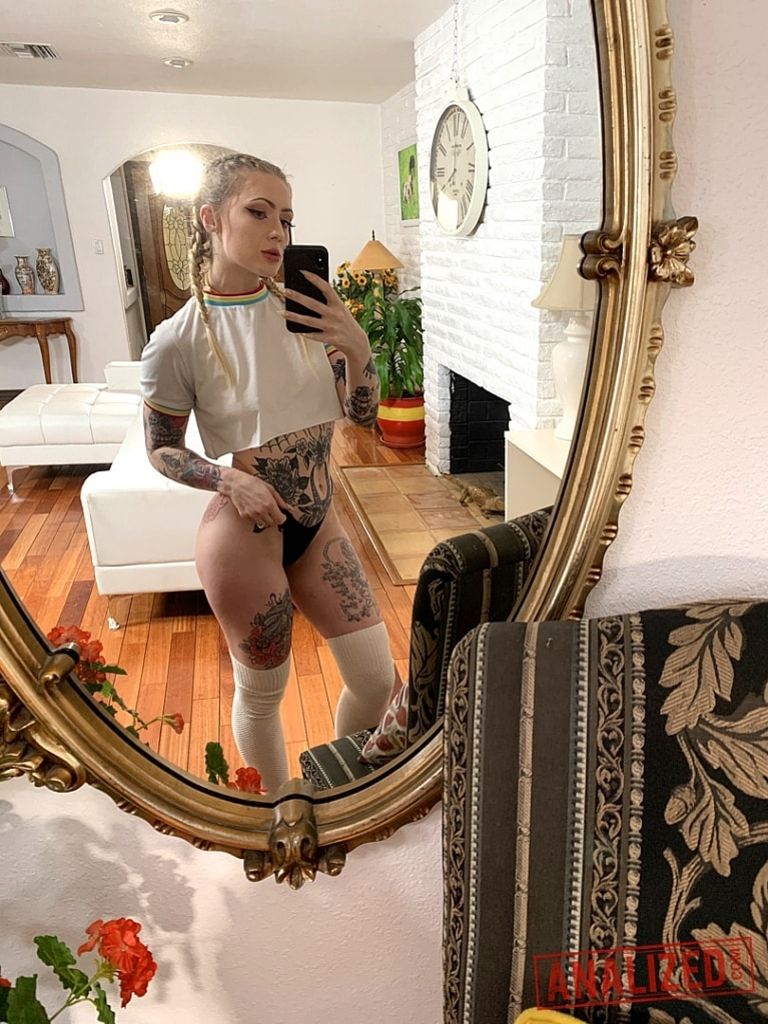 Baby Sid: PAWG Stretches Both Holes To The Max