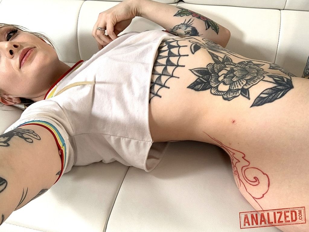 Baby Sid: PAWG Stretches Both Holes To The Max