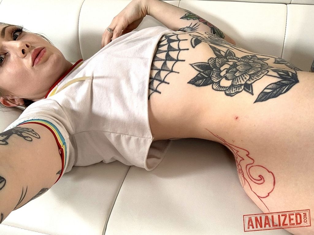 Baby Sid: PAWG Stretches Both Holes To The Max
