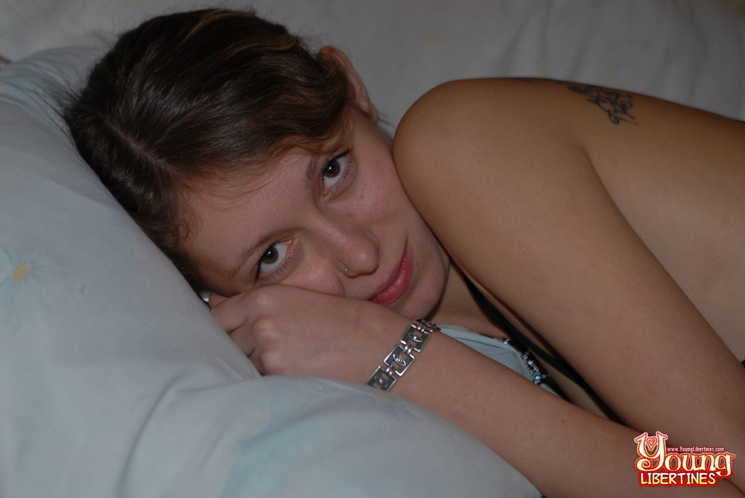 MASSAGING HER BACK AND PUSSY