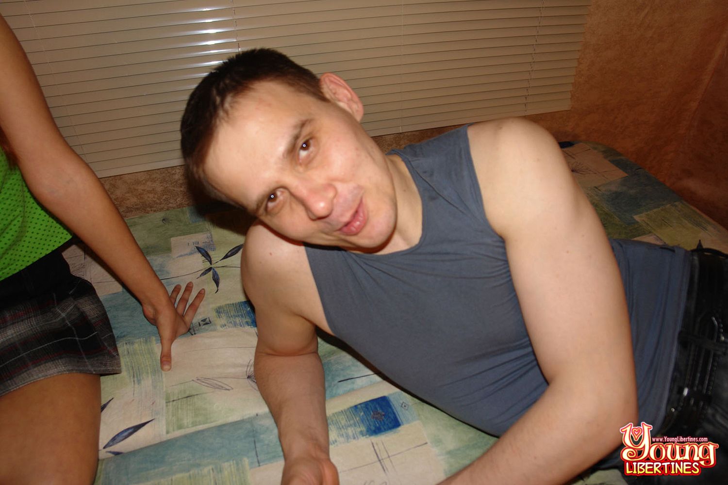 REAL TEEN COUPLE LOVEMAKING