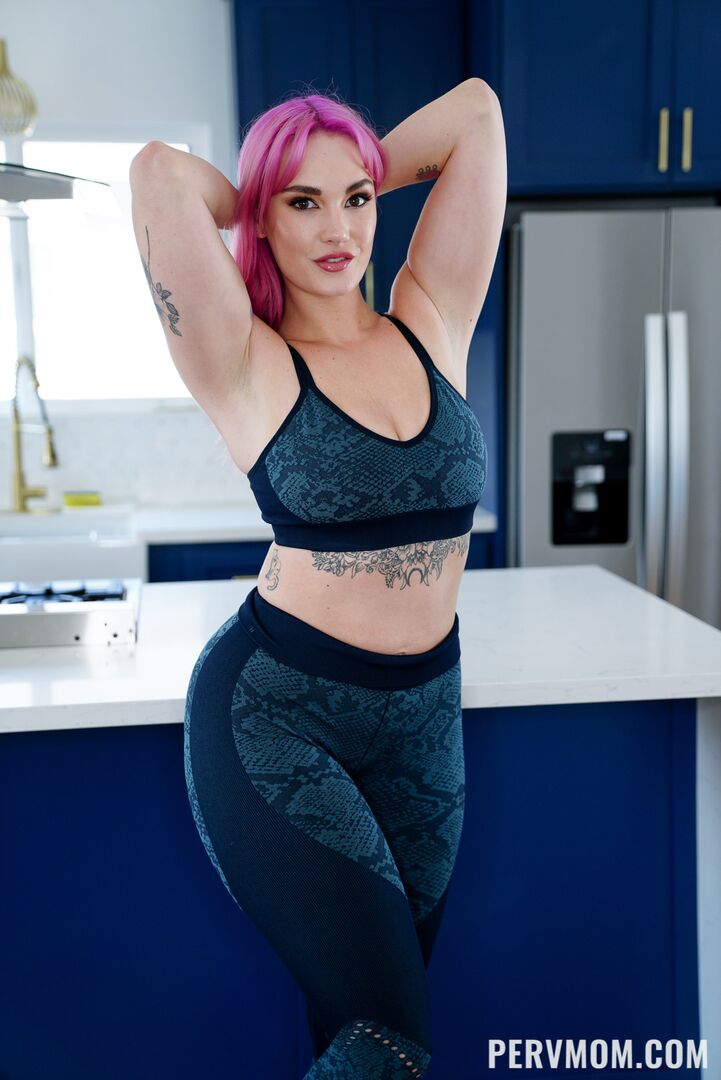 Lets Make Stepmom Famous