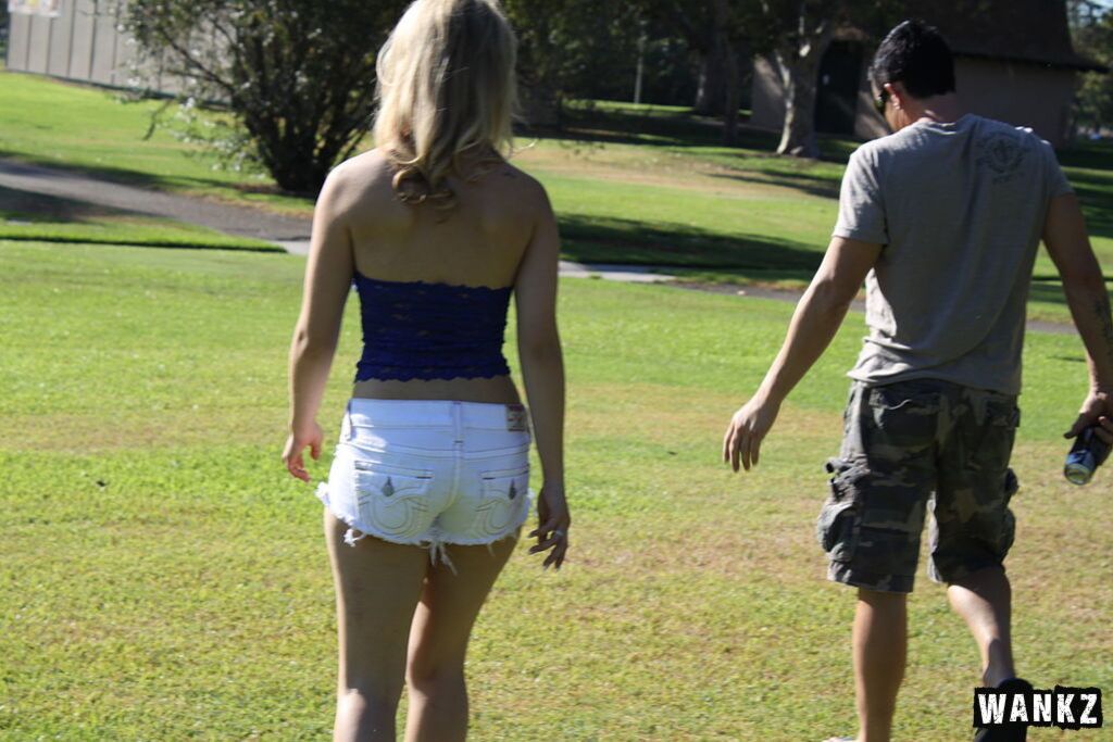 Guy Strolls Down The Park And Fines Beautiful Blond Slut