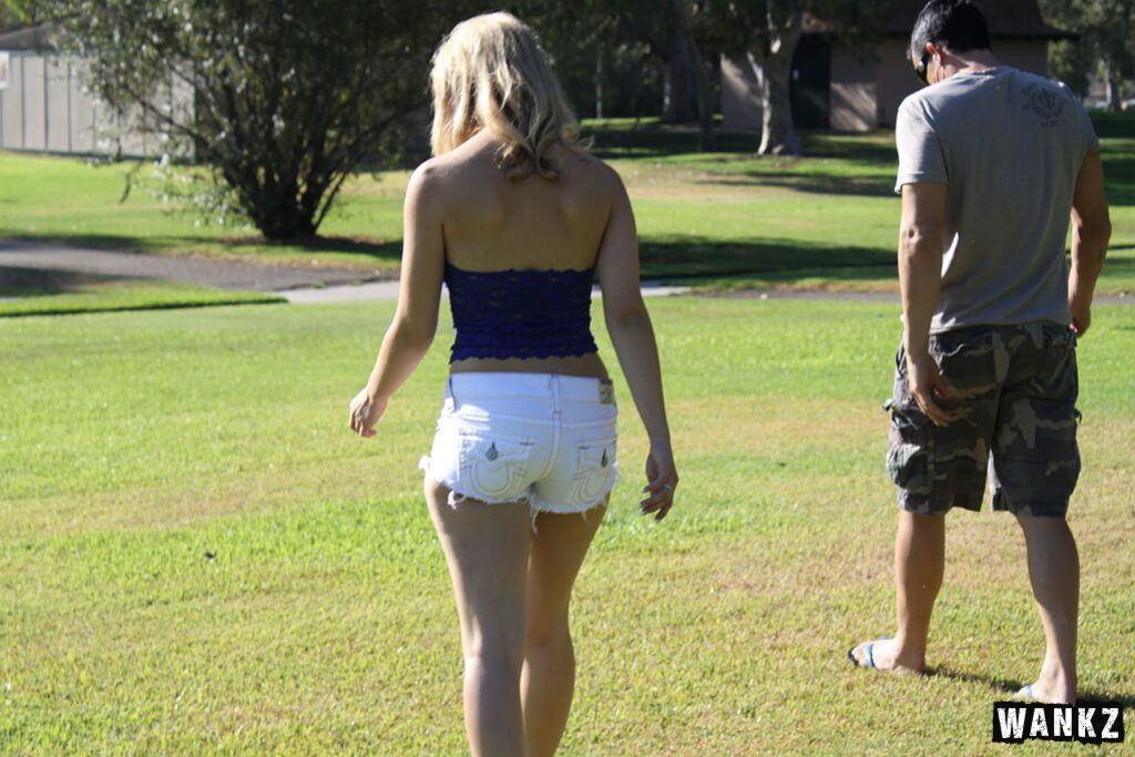 Guy Strolls Down The Park And Fines Beautiful Blond Slut