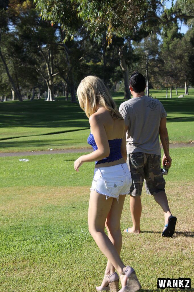 Guy Strolls Down The Park And Fines Beautiful Blond Slut