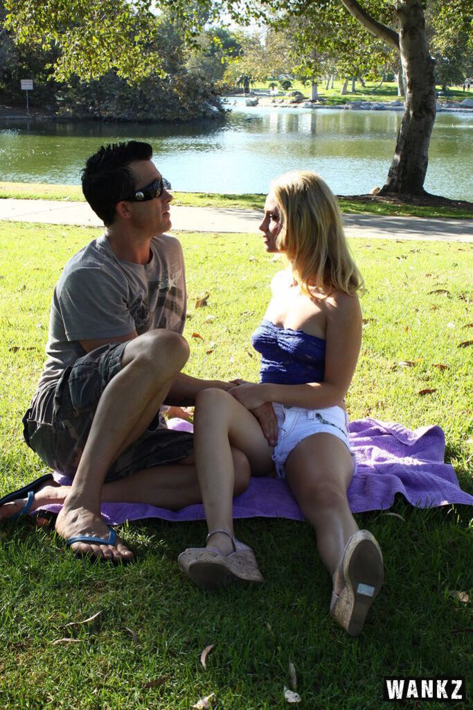 Guy Strolls Down The Park And Fines Beautiful Blond Slut