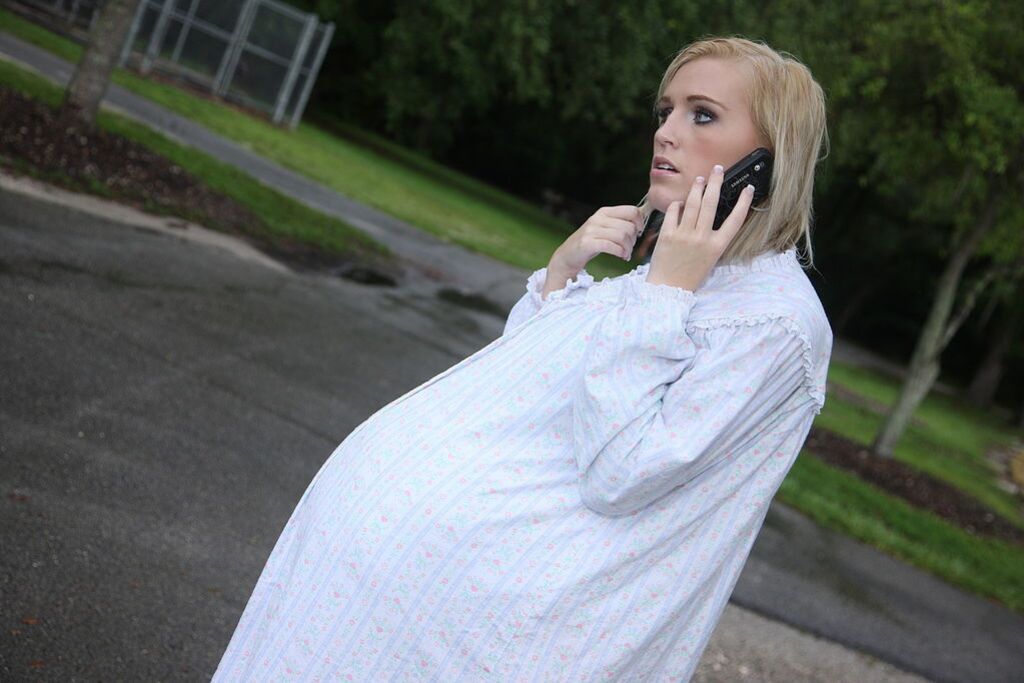 Drop Dead Gorgeous Amanda Bryant Gets Some Man Meat