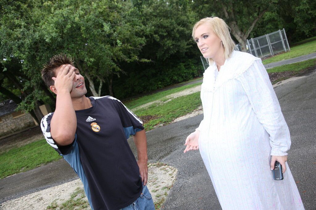 Drop Dead Gorgeous Amanda Bryant Gets Some Man Meat