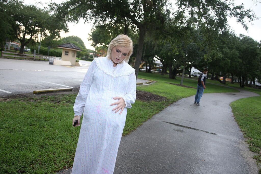 Drop Dead Gorgeous Amanda Bryant Gets Some Man Meat
