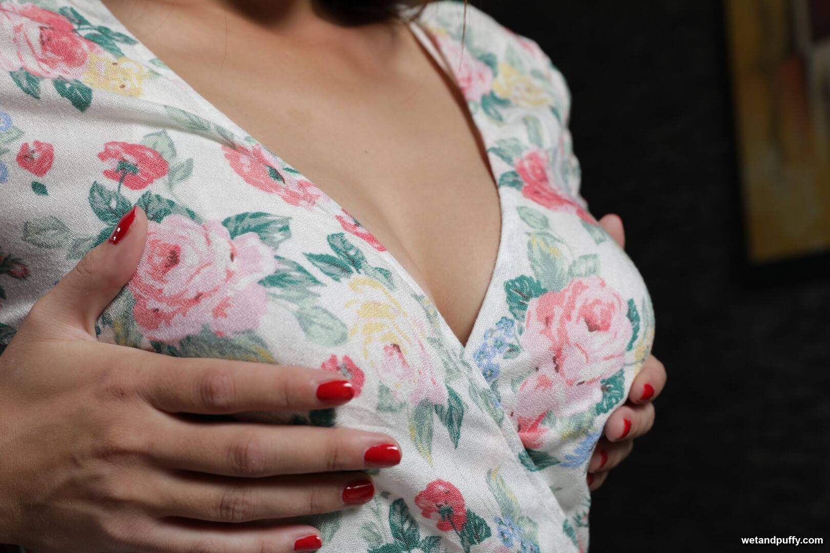 ANTONIA SAINZ — INFLATE IT UP