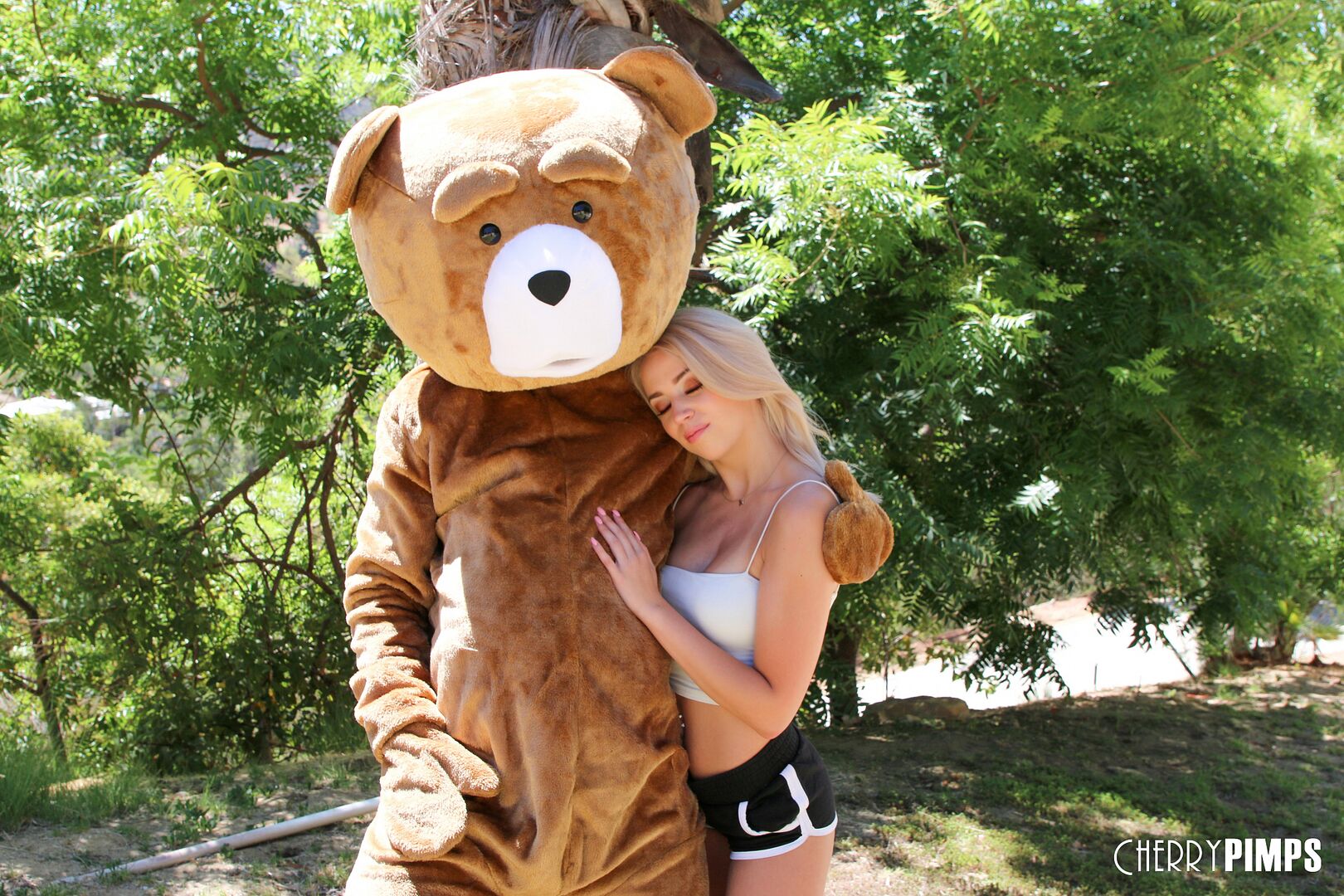 Madison Summers Loves Her Teddy Bear