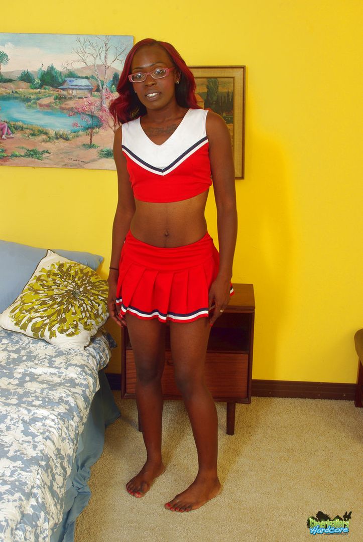 Kinky ebony cheergirl HDVU014