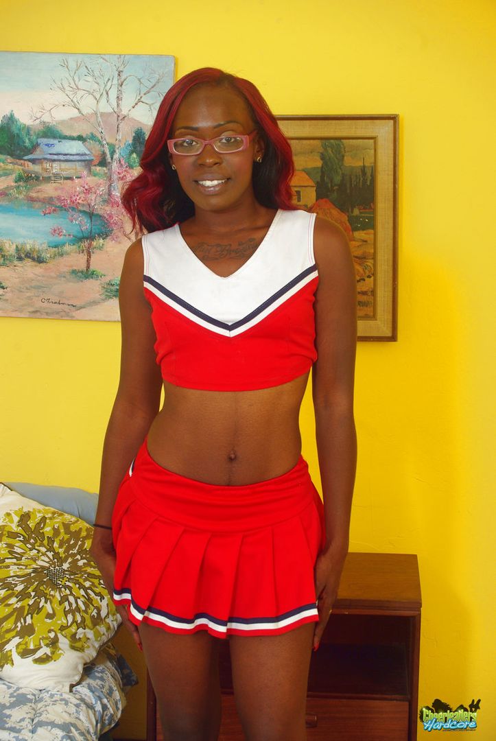 Kinky ebony cheergirl HDVU014