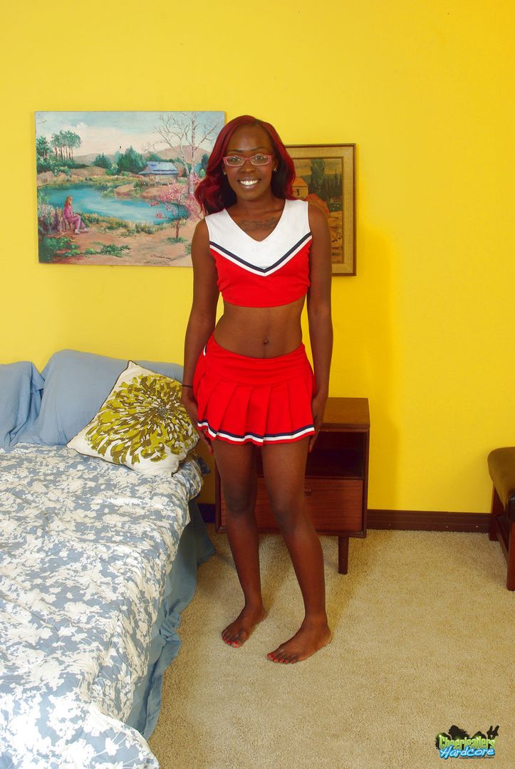 Kinky ebony cheergirl HDVU014