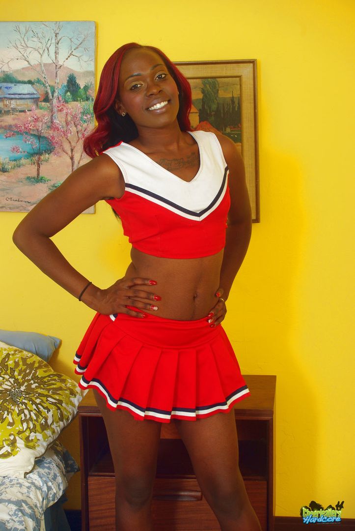 Kinky ebony cheergirl HDVU014