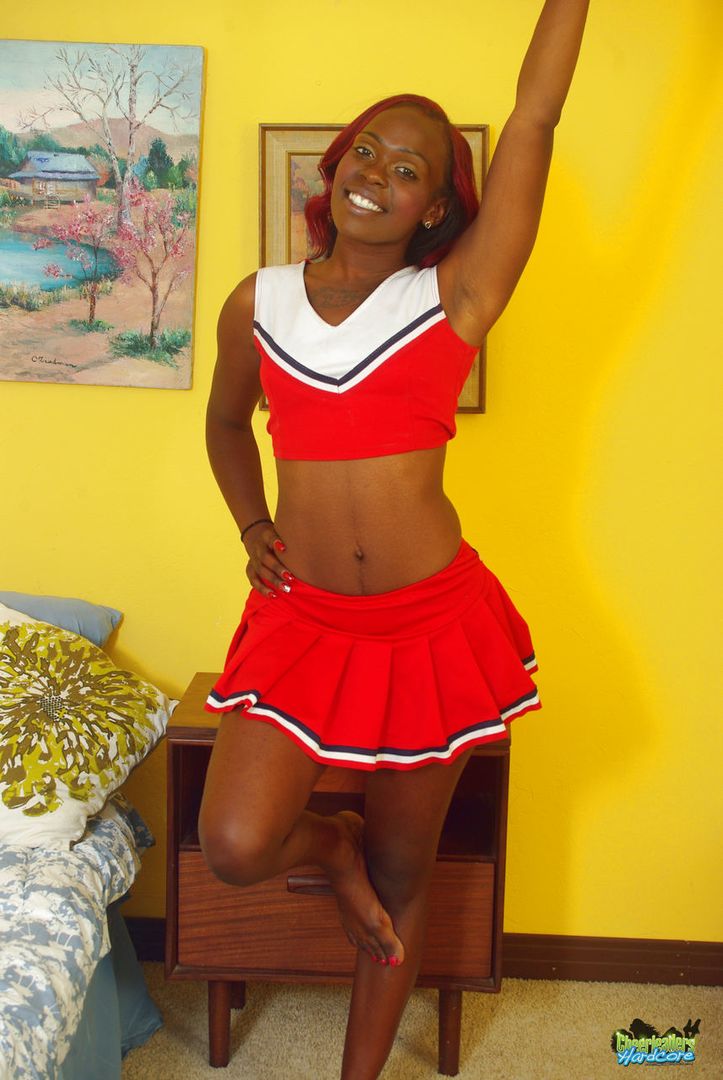 Kinky ebony cheergirl HDVU014