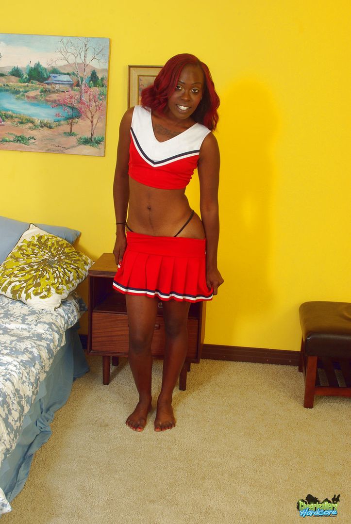 Kinky ebony cheergirl HDVU014
