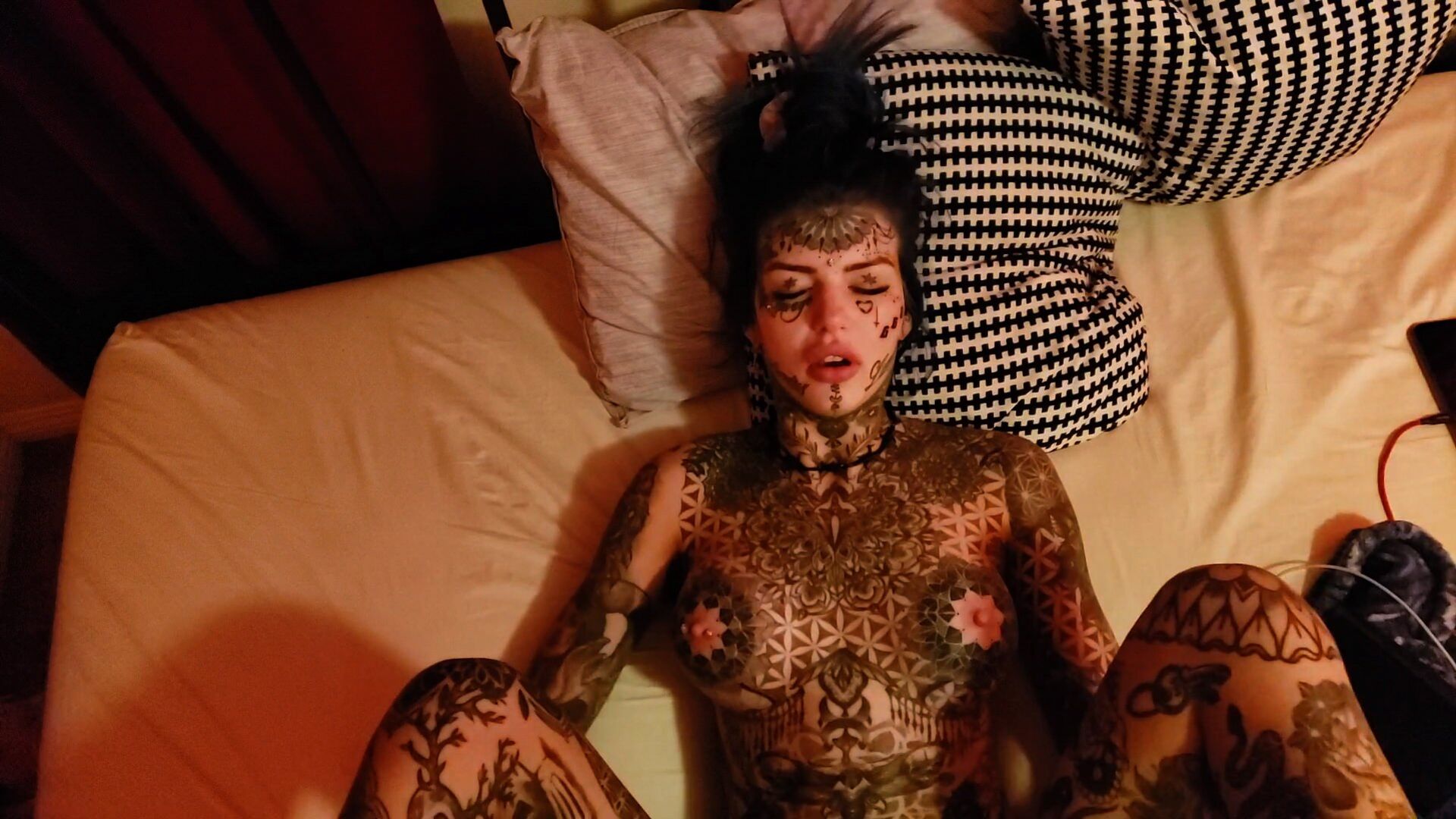 Inked Up Beauty Amber Luke Craves for Big Cock