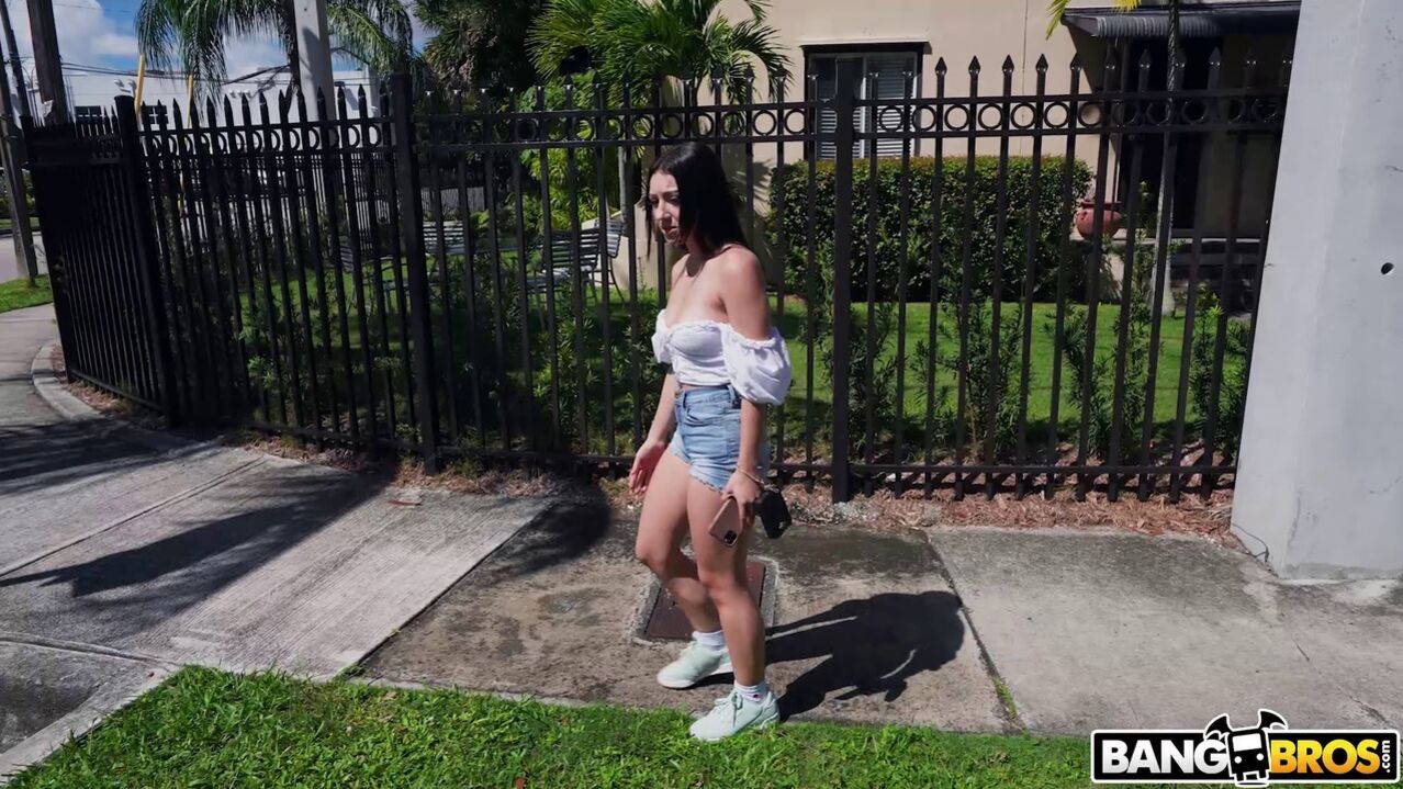 Sexy Shy Violet