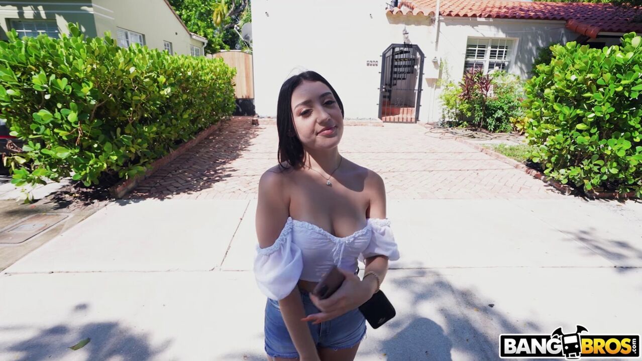Sexy Shy Violet