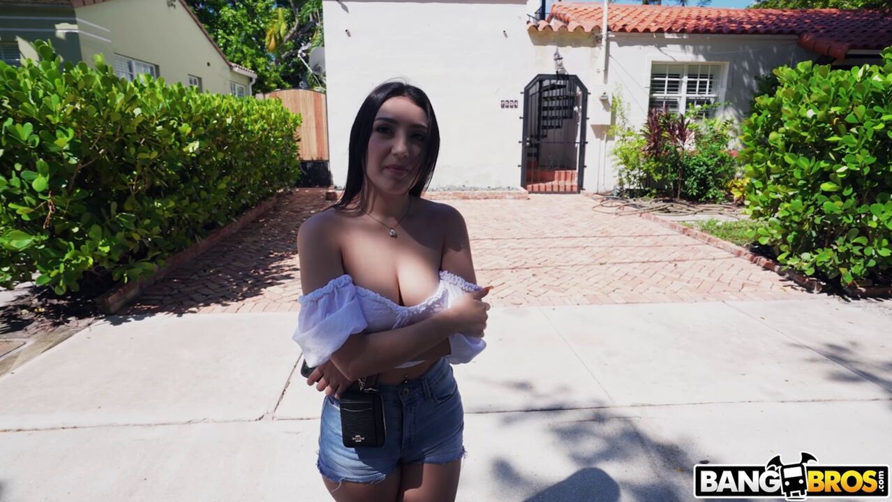Sexy Shy Violet