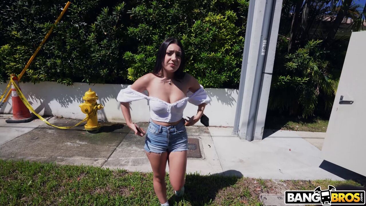 Sexy Shy Violet