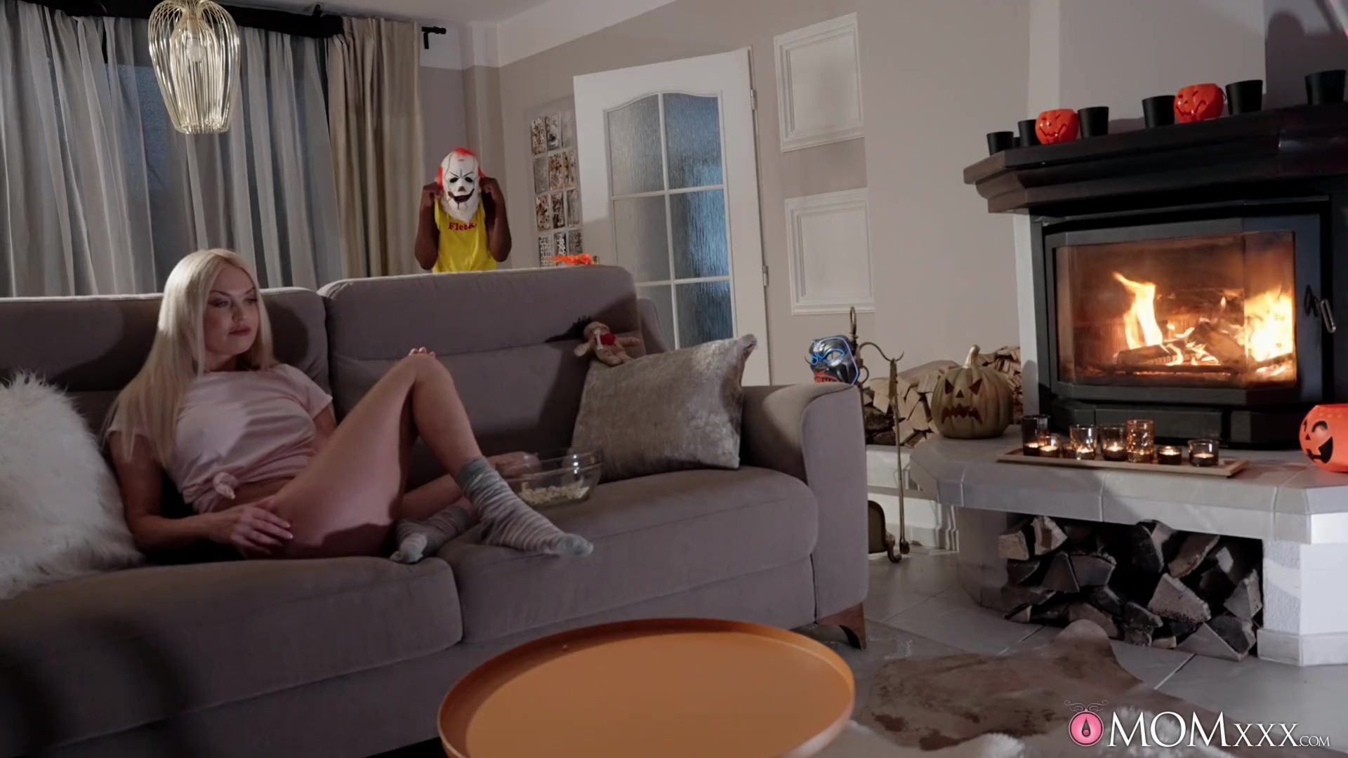 Jump scare tease and make up sex